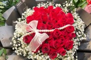 33朵红玫瑰花的寓意和花语